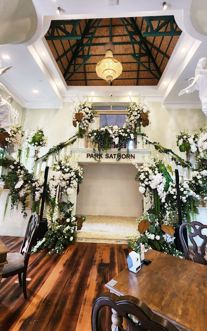 泰國網美咖啡廳 Park Sathorn & The Village 有一家有蔬食菜單唷!皮皮帶你咖啡廳踩點與美拍環境大解密