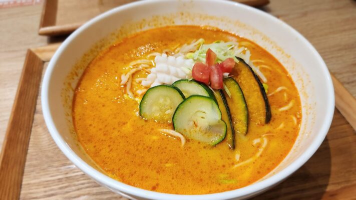 台中【阿潘家幸福蔬食】多國風味的蔬食•素食 麵&飯