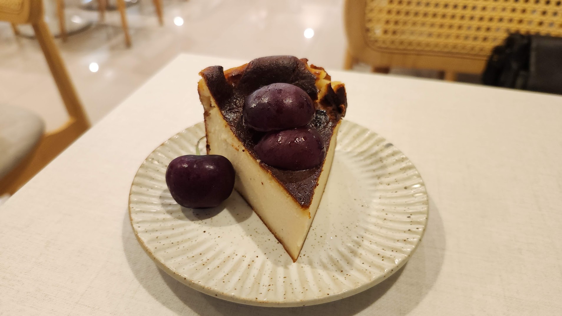 2026澎湖素食旅遊攻略|澎澄飯店開箱:港景泳池、跳島與在地蔬食美食地圖